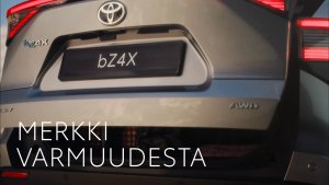 UUSI TOYOTA BZ4X - Nopeampi lataus, enemmän tehoa, pidempi toimintamatka